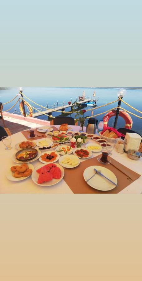 Cunda Asiyan Otel Ayvalı Buitenkant foto