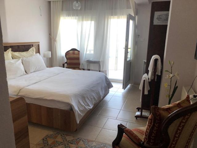 Cunda Asiyan Otel Ayvalı Buitenkant foto